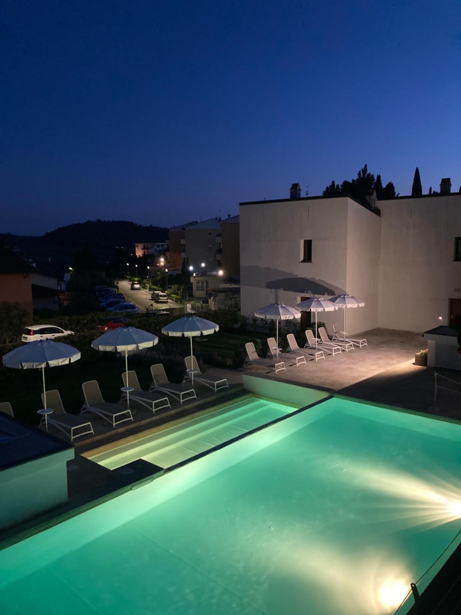 The Florence Hills Resort & Wellness Pelago Екстериор снимка