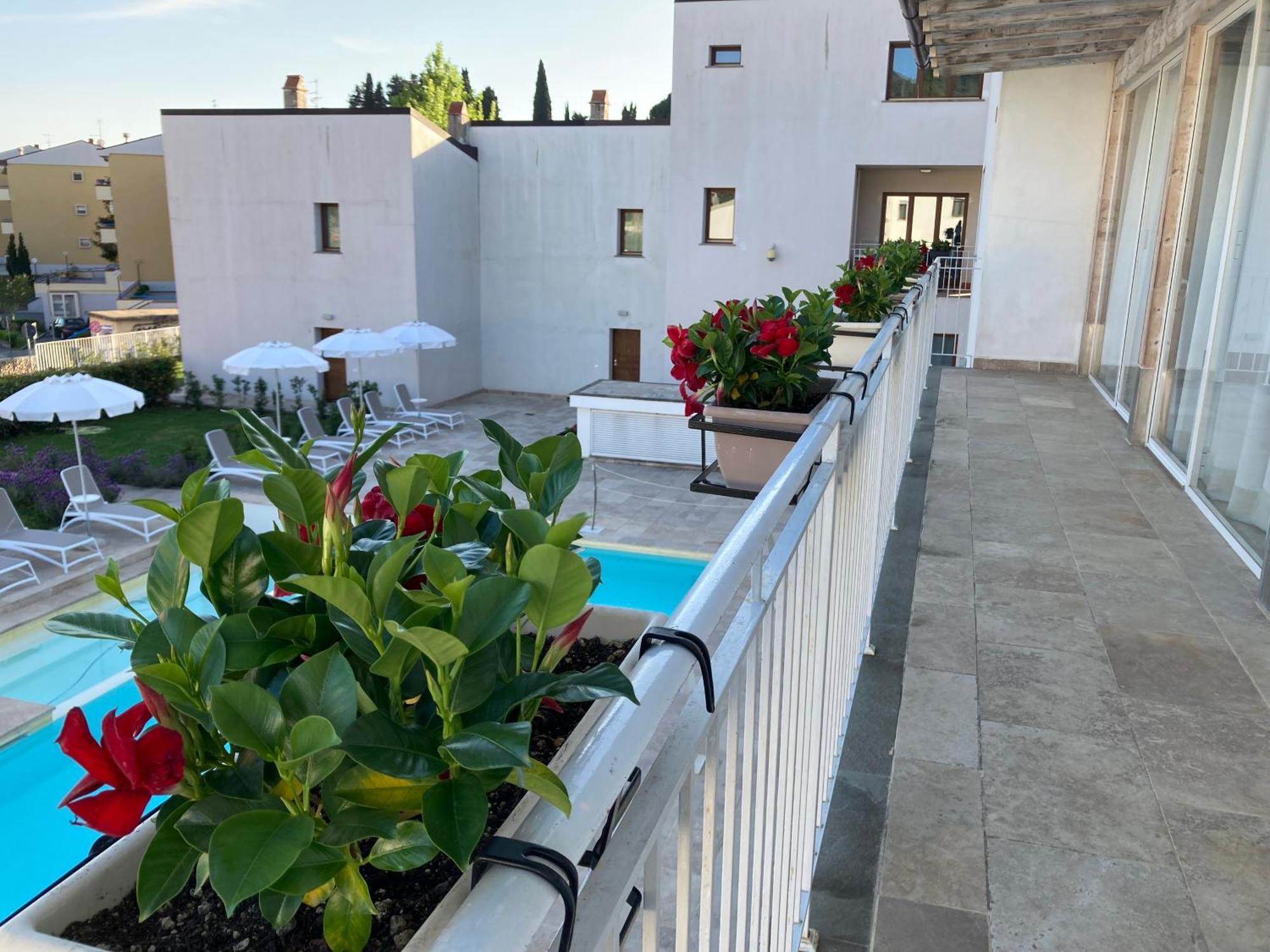 The Florence Hills Resort & Wellness Pelago Екстериор снимка